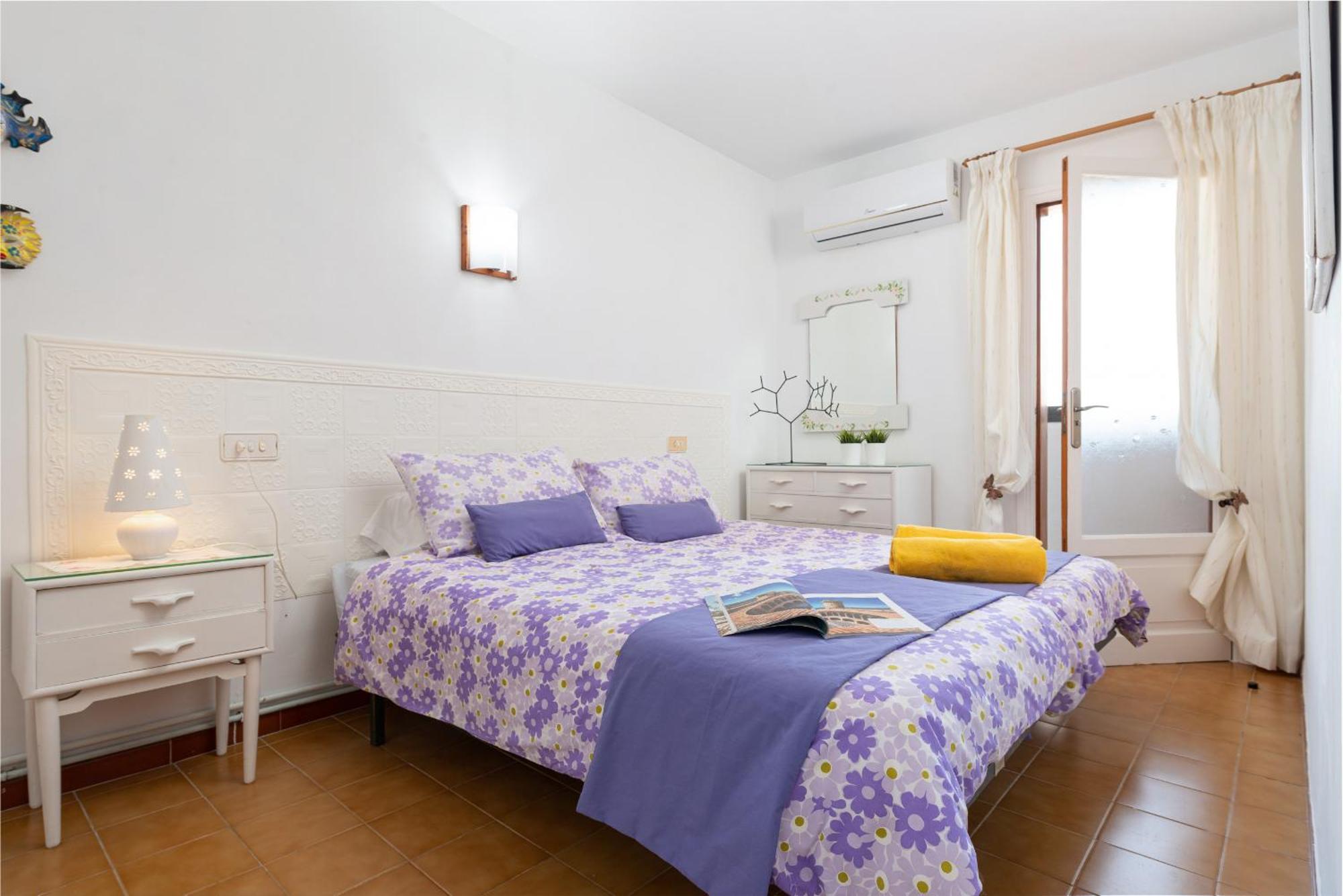 New Sol With Sea Views And Balcony By Bebreeze